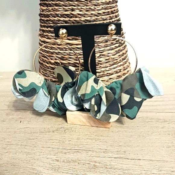 Accessories - Fashion earrings